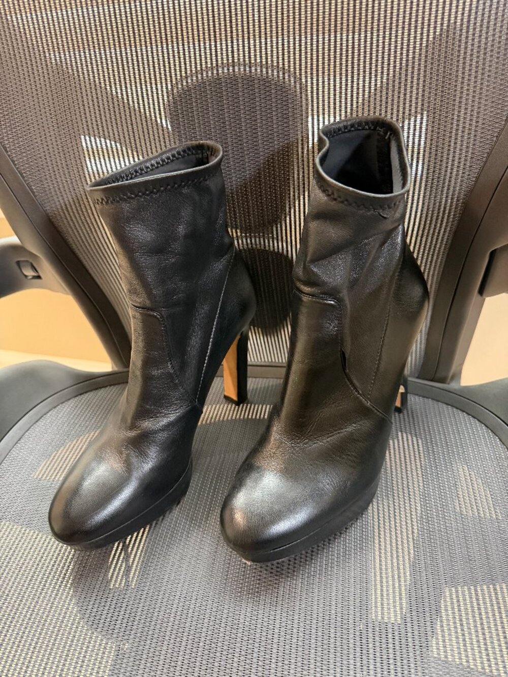 L.K. Bennett Alana Black Leather Heeled Ankle Boots EU 39